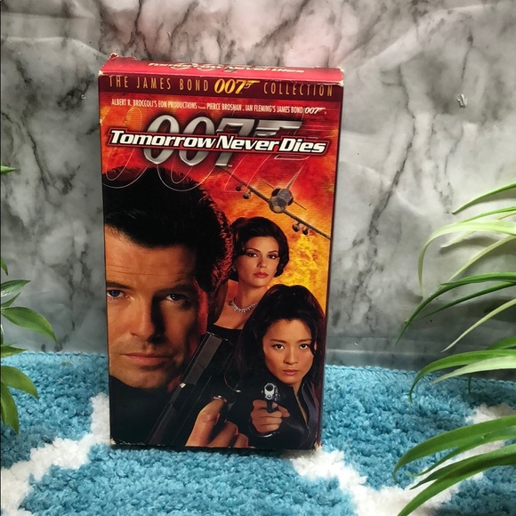 Tomorrow never dies 007 VHS - Picture 1 of 2
